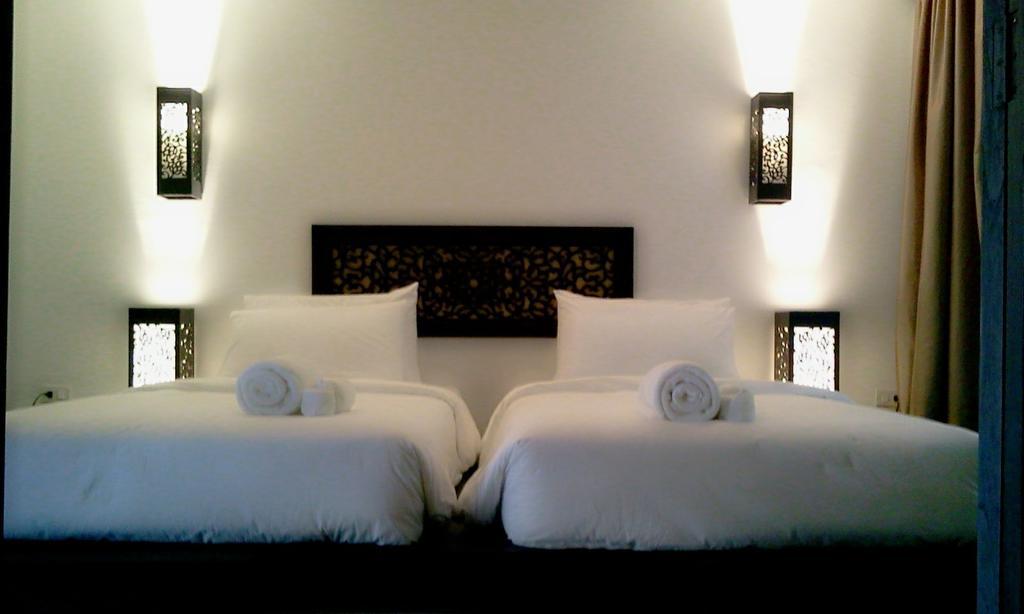 Kanpura Hotel Kanchanaburi Zimmer foto